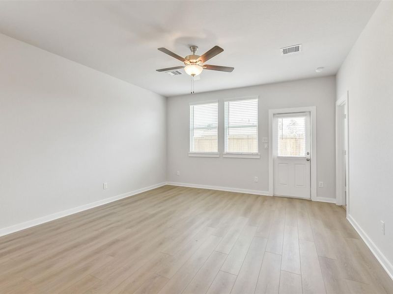 Spacious, unfurnished interior of a new home in Liberty Estates, Cleveland (Image 28).