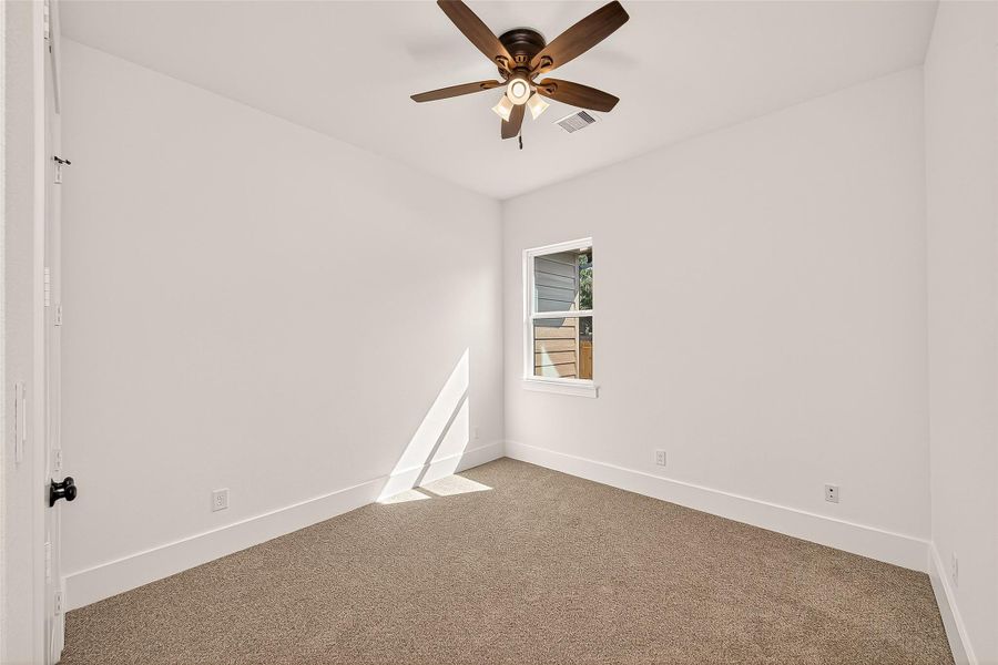 Spacious, unfurnished interior of a new home in , Tomball (Image 41). Spacious, unfurnished interior of a new home in , Tomball (Image 41).