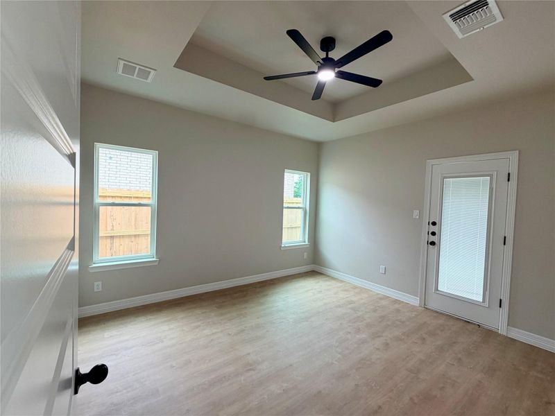Spacious, unfurnished interior of a new home in , Killeen (Image 10). Spacious, unfurnished interior of a new home in , Killeen (Image 10).
