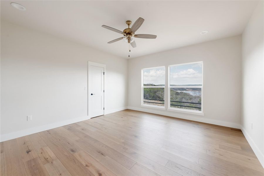 Spacious, unfurnished interior of a new home in , Jonestown (Image 31).