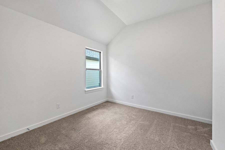 Spacious, unfurnished interior of a new home in Prairie Winds, Hutto (Image 24).