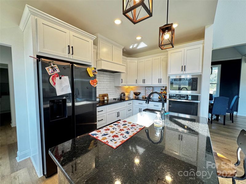 Image 37 of a home in .