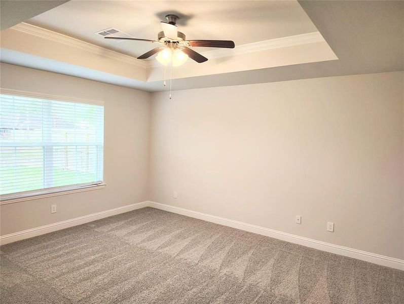Spacious, unfurnished interior of a new home in Bayou Bend Estates, Dickinson (Image 10). Spacious, unfurnished interior of a new home in Bayou Bend Estates, Dickinson (Image 10).