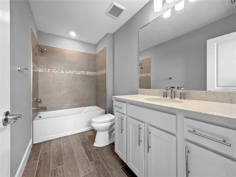 Furnished interior view inside a new home in , Lakewood Ranch (Image 14).