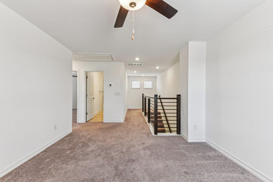 Spacious, unfurnished interior of a new home in Stonewall Ranch, Liberty Hill (Image 33).