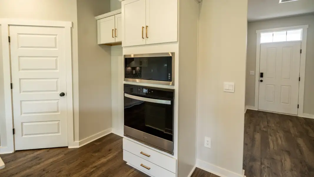 Furnished interior view inside a new home in Walnut Ridge, Lebanon (Image 6).