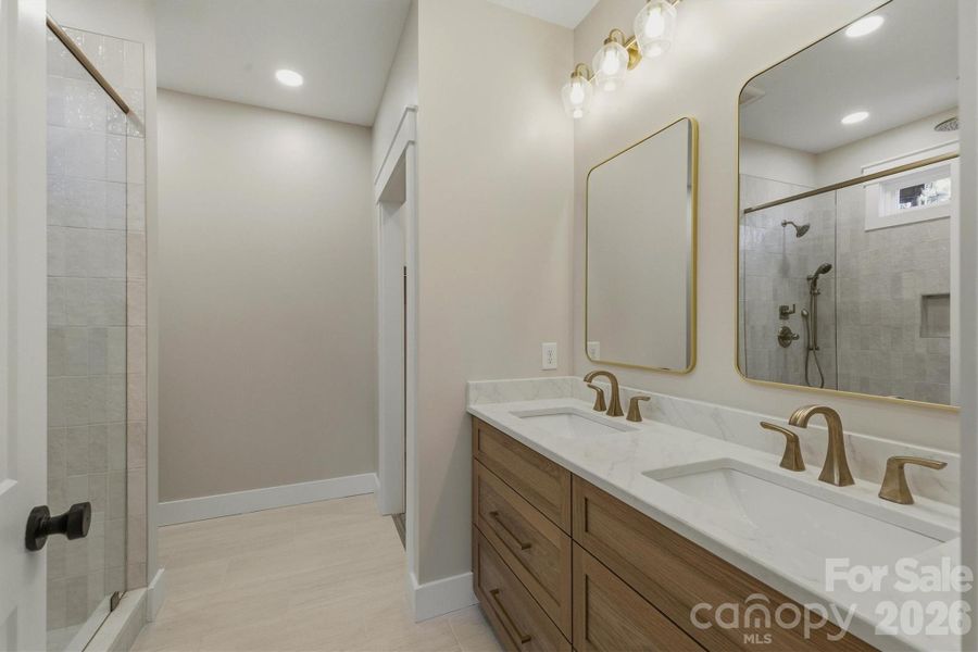 Furnished interior view inside a new home in , Valdese (Image 10).