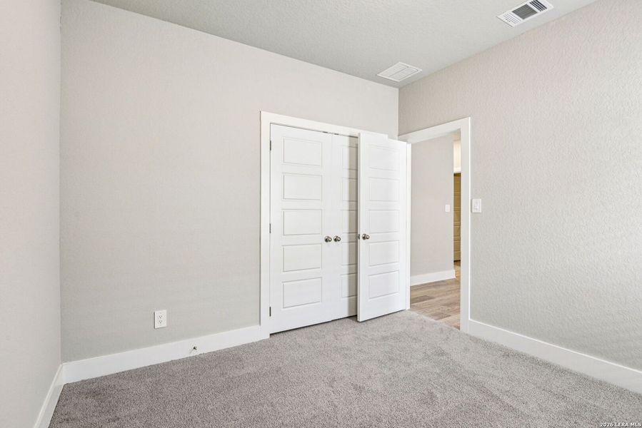Spacious, unfurnished interior of a new home in Lark Canyon, New Braunfels (Image 45).