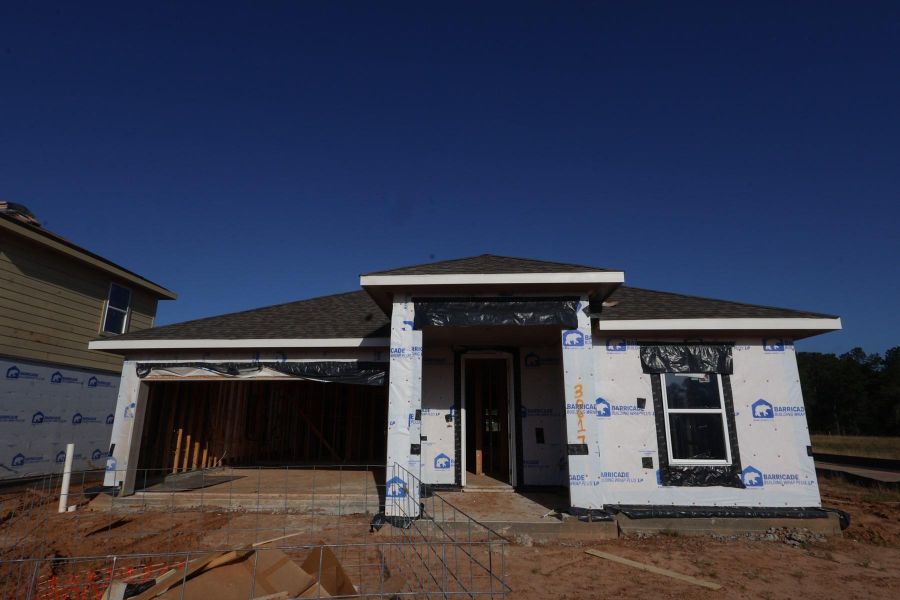 One story home with 3 beds, 2 baths, and 2 car garage