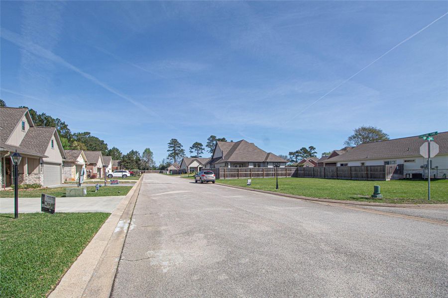 Community amenities in , Livingston (Image 30).