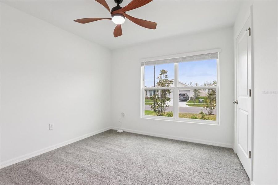 Spacious, unfurnished interior of a new home in North Park Isle, Plant City (Image 41).
