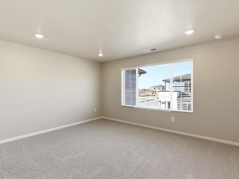 Spacious, unfurnished interior of a new home in York Station, Thornton (Image 20).