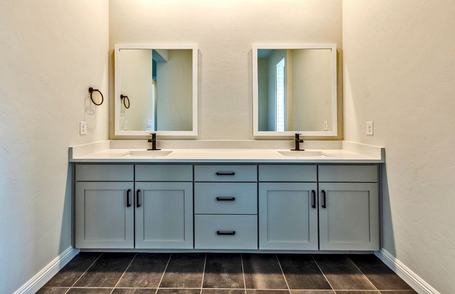 Furnished interior view inside a new home in Vistoso Canyon Estates, Oro Valley (Image 7).