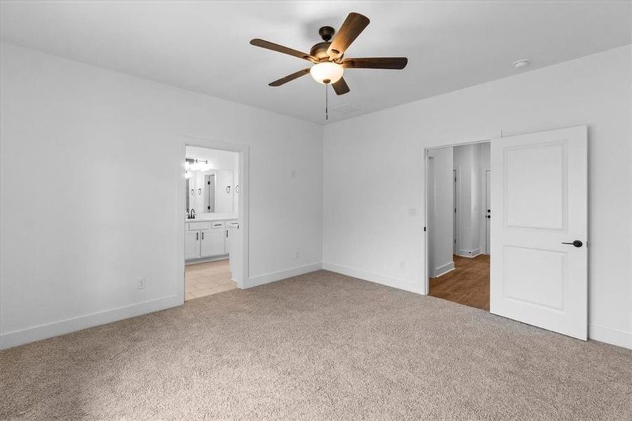 Spacious, unfurnished interior of a new home in , Monroe (Image 27).