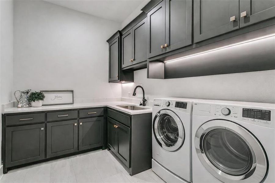 Furnished interior view inside a new home in The Vines, Haslet (Image 29). Furnished interior view inside a new home in The Vines, Haslet (Image 29).