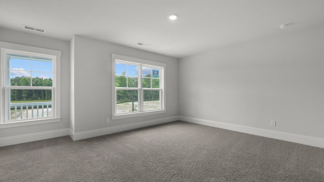 Spacious, unfurnished interior of a new home in Sheep Island, Summerville (Image 17).