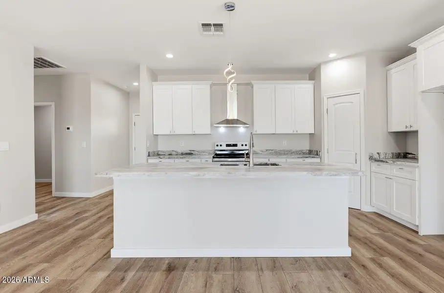 5-web-or-mls-9192 W Rafael Dr Arizona Ci