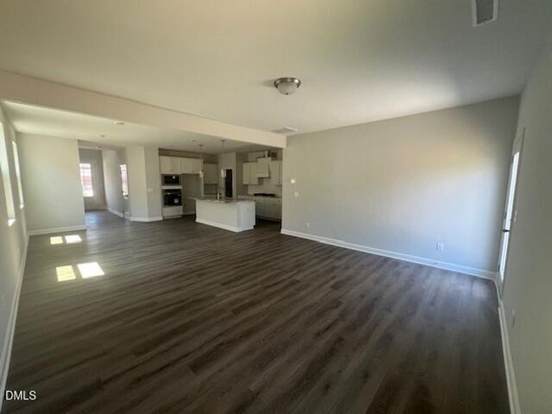 Spacious, unfurnished interior of a new home in Gregory Village, Lillington (Image 7).