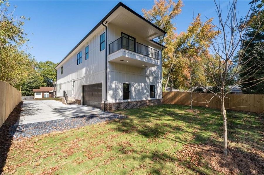 Exterior details and patio area of a home in , Decatur (Image 31).