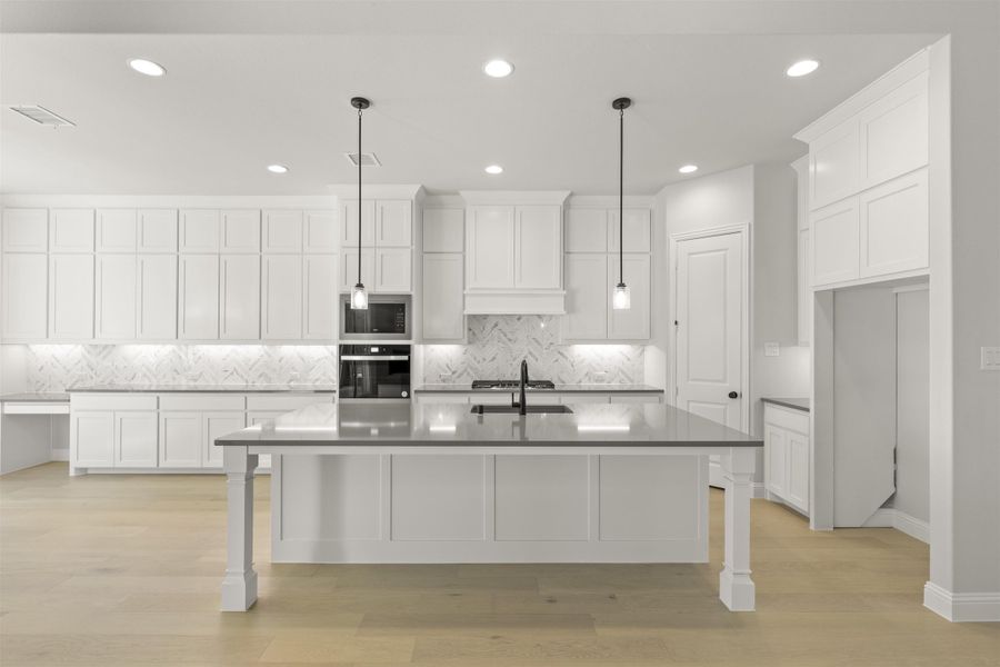 Representative furnished interior of a home built from the Wakefield by Windsor Homes in Nelson Lake Estates, Rockwall (Image 9).