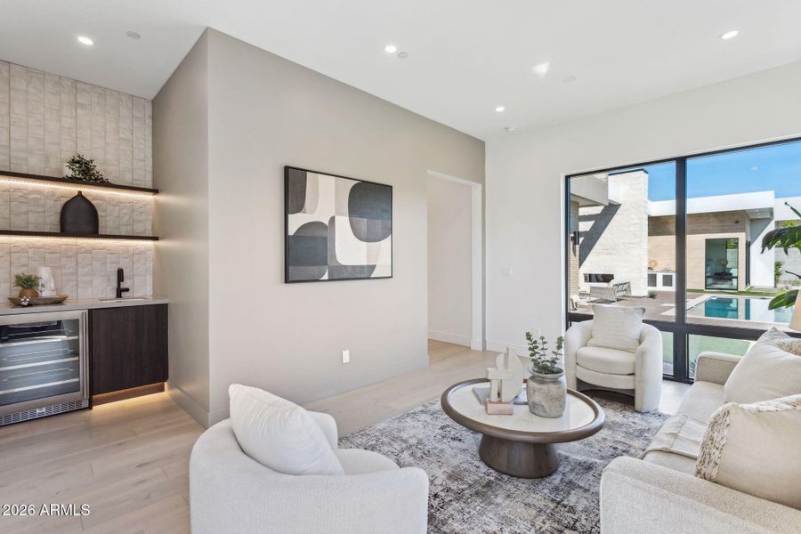 27-web-or-mls-1832-e-palmaire-ave