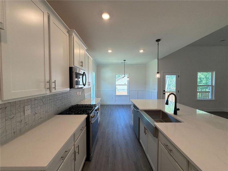 Furnished interior view inside a new home in Tuscany Hills, Douglasville (Image 5).