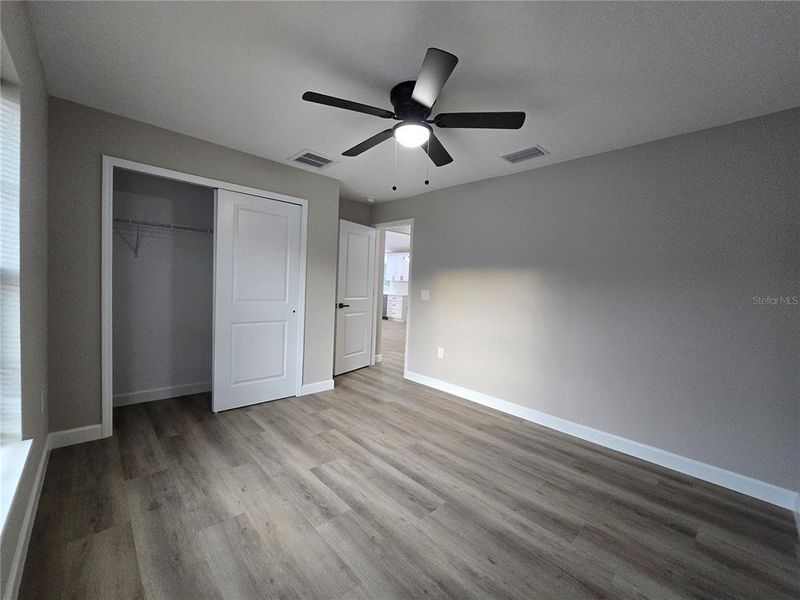 Spacious, unfurnished interior of a new home in , Ocala (Image 30).