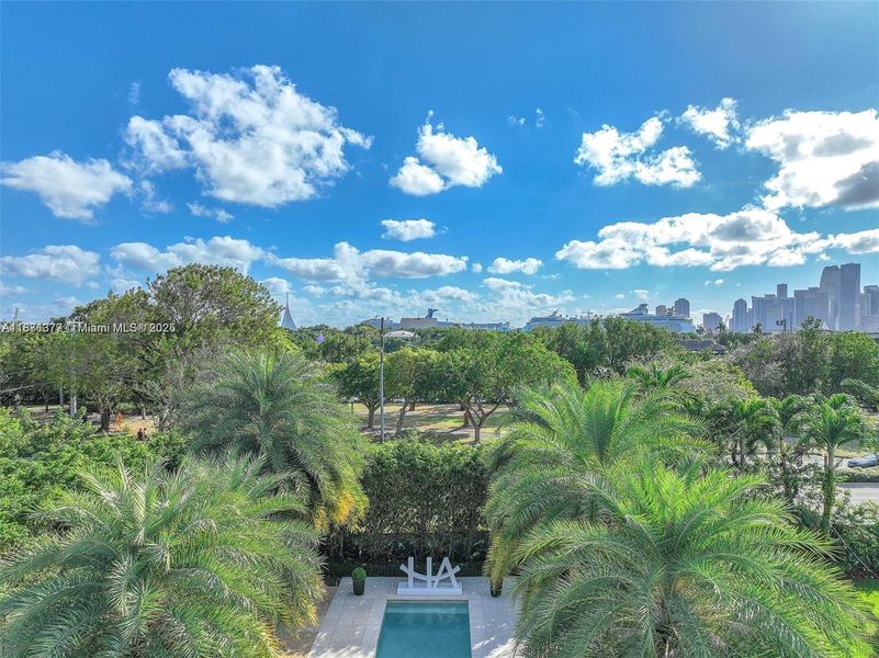 Image 20 of a home in .