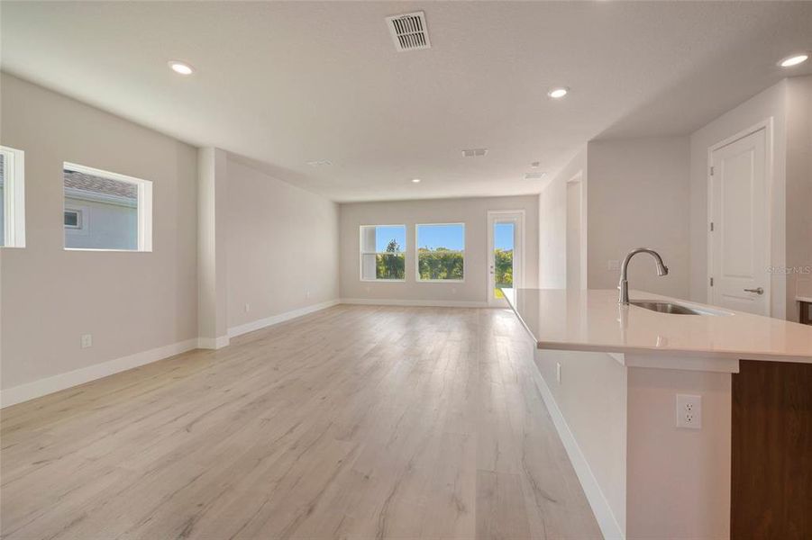 Spacious, unfurnished interior of a new home in Waterset Tradition Series, Apollo Beach (Image 11). Spacious, unfurnished interior of a new home in Waterset Tradition Series, Apollo Beach (Image 11).