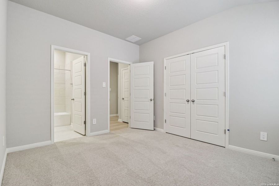 Spacious, unfurnished interior of a new home in Sagebrooke - Classic Series, San Antonio (Image 38).