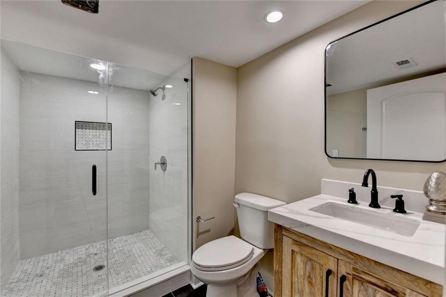 Furnished interior view inside a new home in , Atlanta (Image 34).