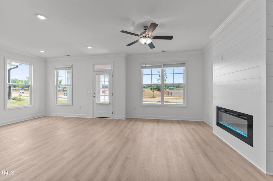 12-web-or-mls-DSC_8923 12-web-or-mls-DSC_8923