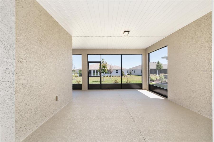 Exterior details and patio area of a home in , Ocala (Image 27).
