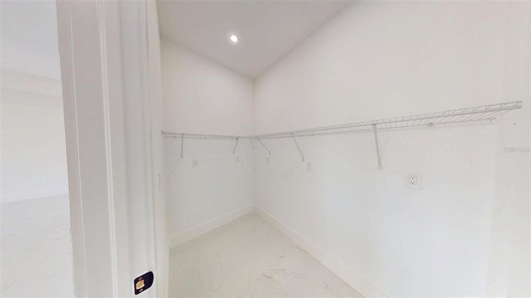 Spacious, unfurnished interior of a new home in , Punta Gorda (Image 37).