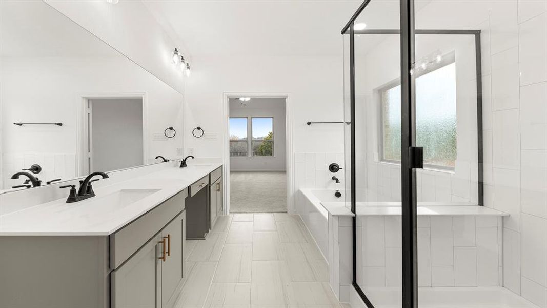 24. 1642 Gracehill - Bath (4)