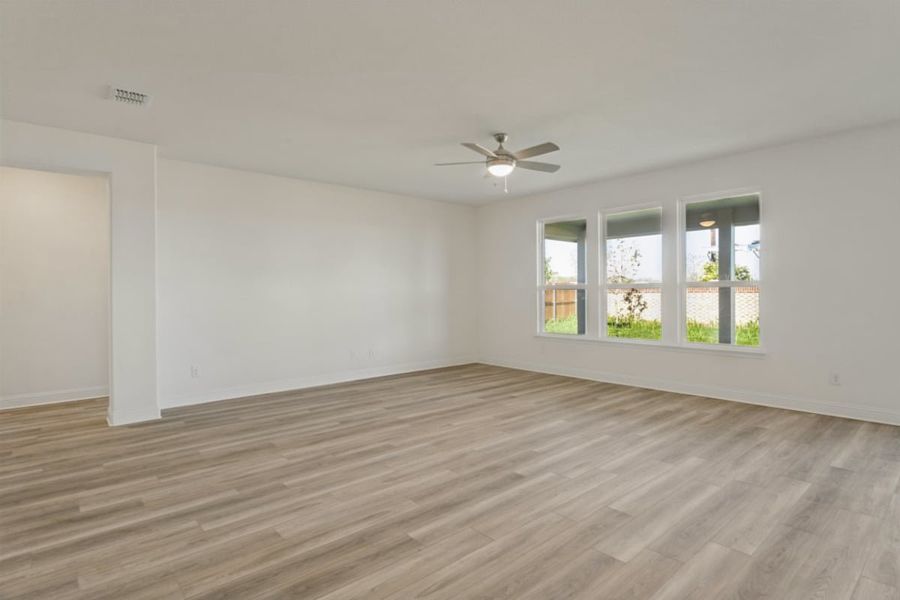Spacious, unfurnished interior of a new home in The Preserve Estates, Justin (Image 14).