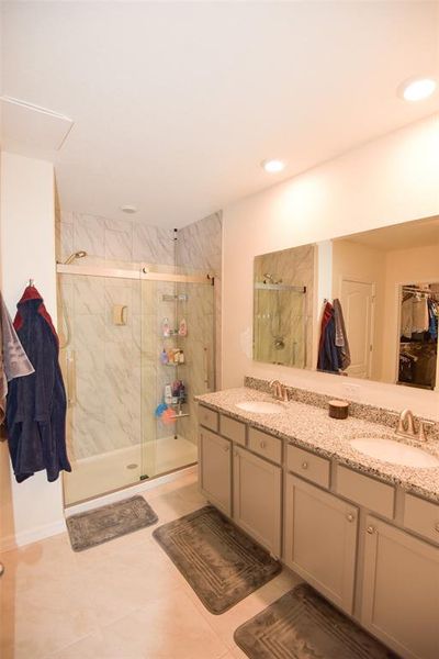 Furnished interior view inside a new home in Oak Leaf Preserve, New Smyrna Beach (Image 15). Furnished interior view inside a new home in Oak Leaf Preserve, New Smyrna Beach (Image 15).