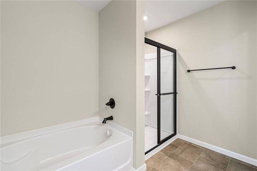 Furnished interior view inside a new home in Twin Lakes, Braselton (Image 5).