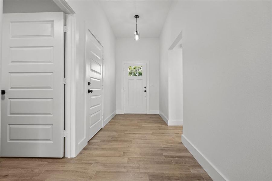 Spacious, unfurnished interior of a new home in , Lindale (Image 18). Spacious, unfurnished interior of a new home in , Lindale (Image 18).
