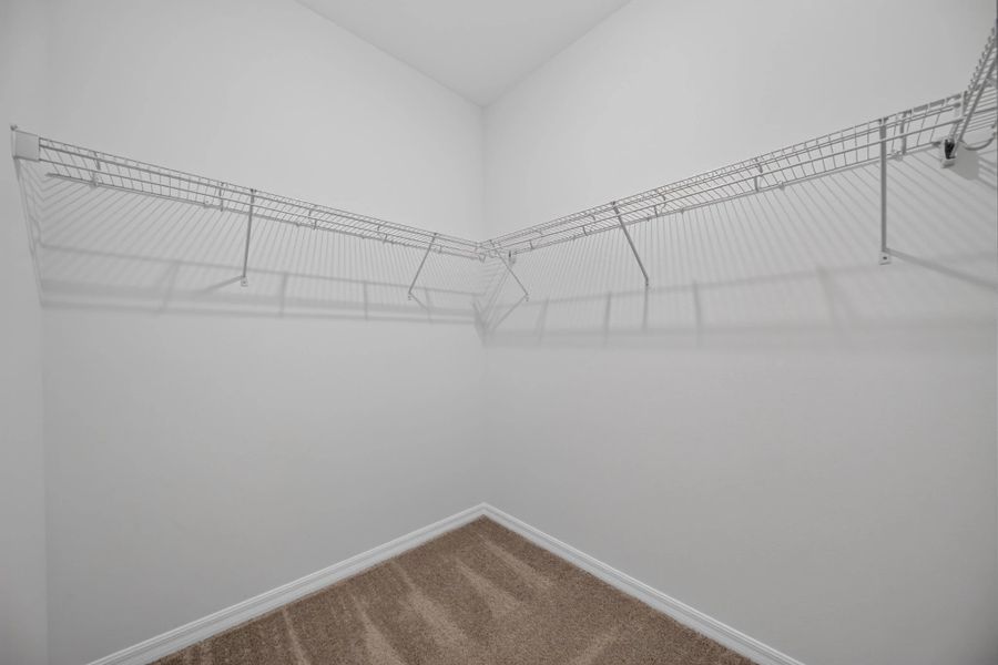 Spacious, unfurnished interior of a new home in Tyson Reserve, St. Cloud (Image 23).