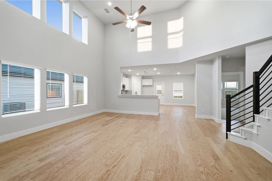 Spacious, unfurnished interior of a new home in Hunters Glen, Jarrell (Image 25).