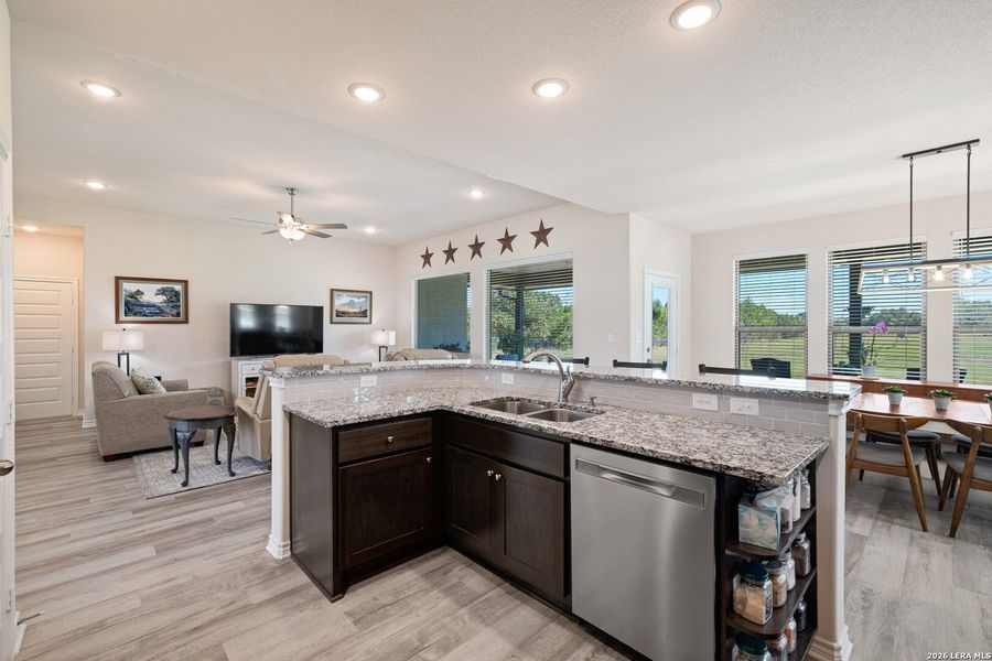 Furnished interior view inside a new home in , Bandera (Image 33).
