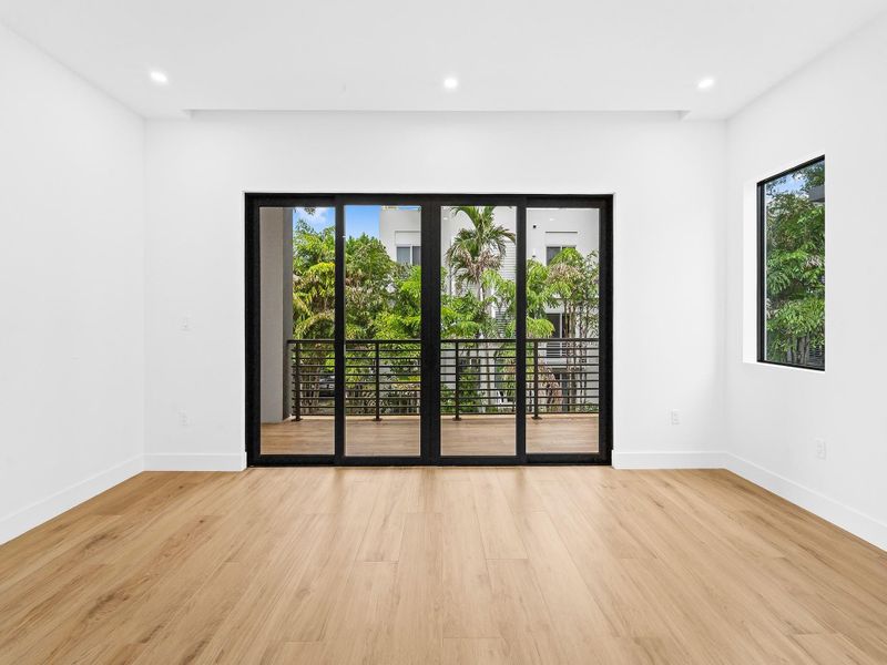 Spacious, unfurnished interior of a new home in , Fort Lauderdale (Image 24). Spacious, unfurnished interior of a new home in , Fort Lauderdale (Image 24).