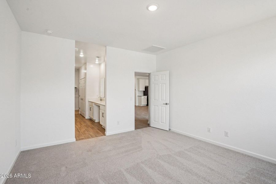 29-web-or-mls-W Kenner Dr-S1004-029