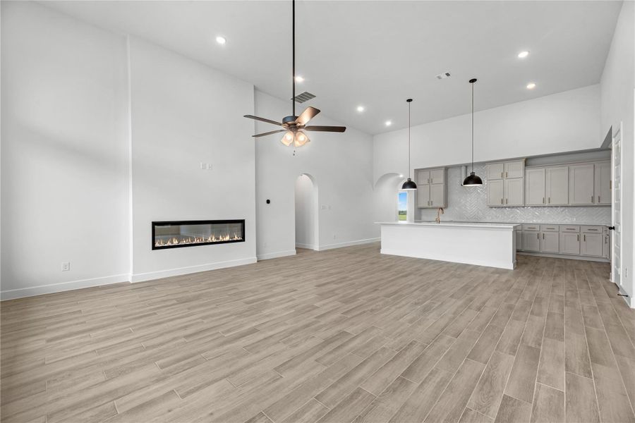 Spacious, unfurnished interior of a new home in The Grand Prairie, Hockley (Image 19).
