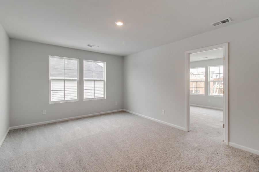 Spacious, unfurnished interior of a new home in Bluefield, Lexington (Image 26). Spacious, unfurnished interior of a new home in Bluefield, Lexington (Image 26).