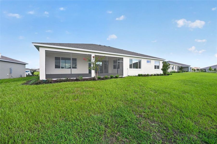 Exterior details and patio area of a home in , Ocala (Image 3).