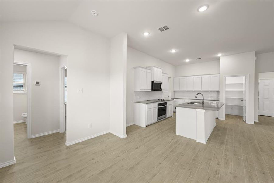 1188 Oak Spring- Dining-2