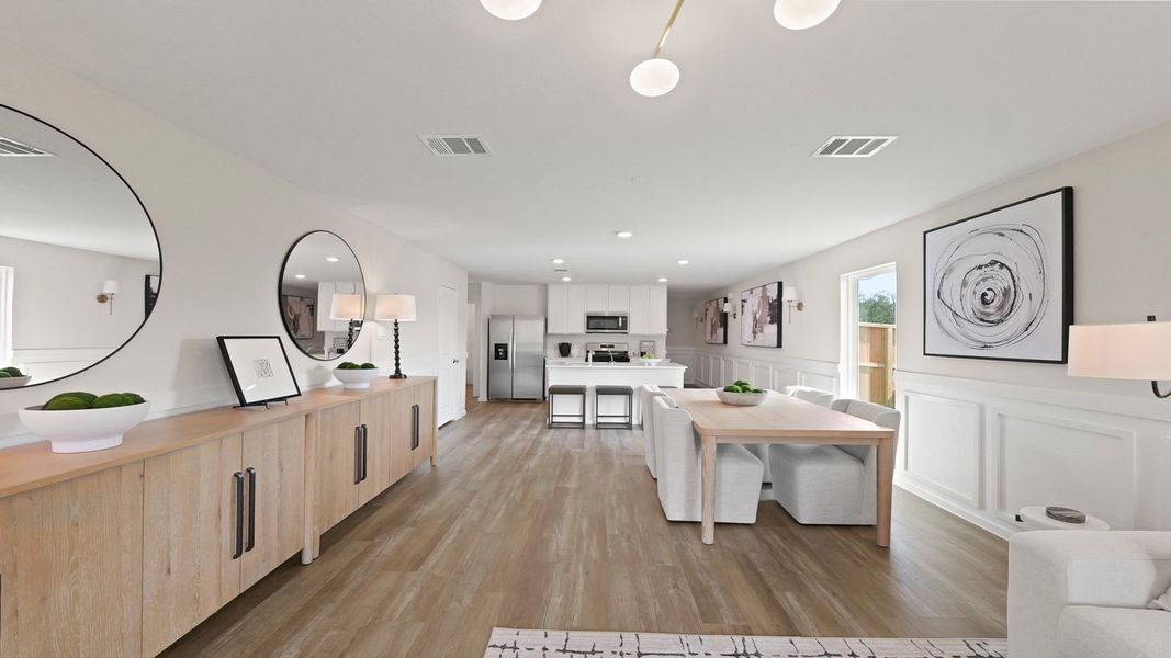 Furnished interior view inside a new home in Silverthorne, Conroe (Image 15).