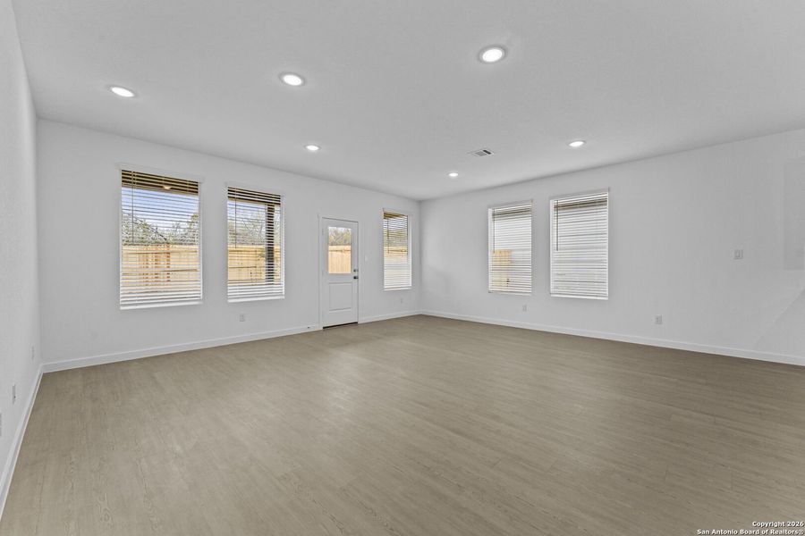 Spacious, unfurnished interior of a new home in , New Braunfels (Image 23).